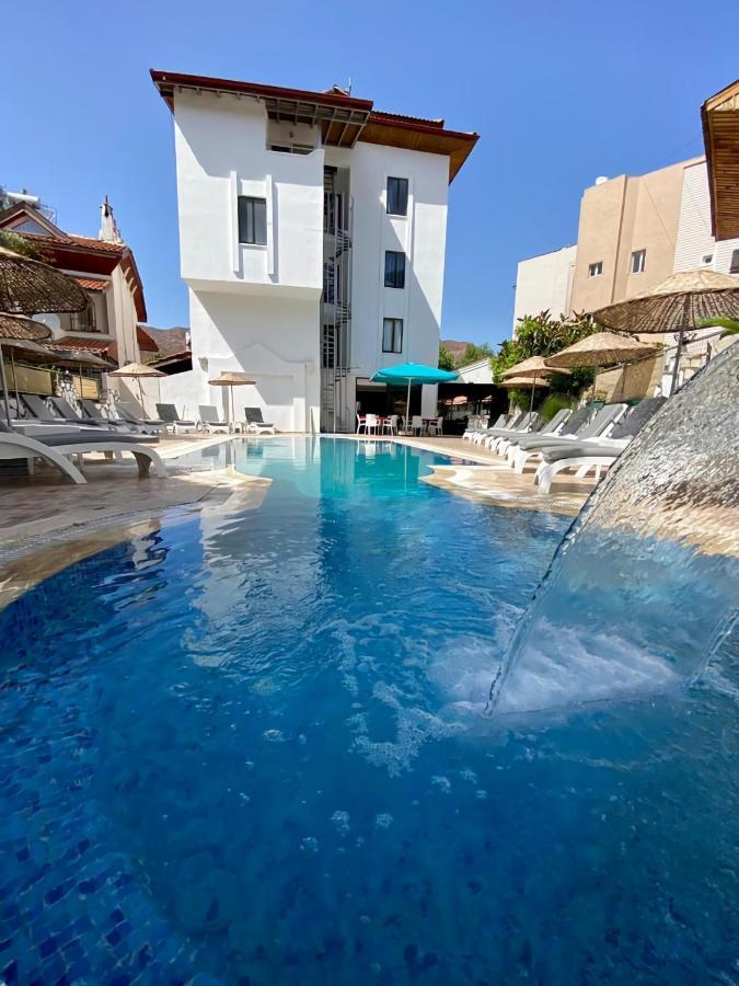 Eda Hotel İçmeler Luaran gambar